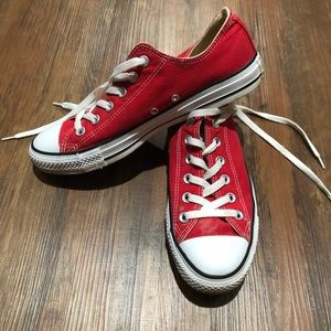 ❤️ Red Converse ❤️